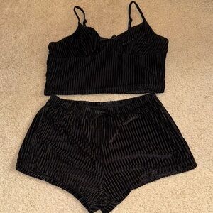 JUNIORS - Black Striped Sleepwear Set - Size Large